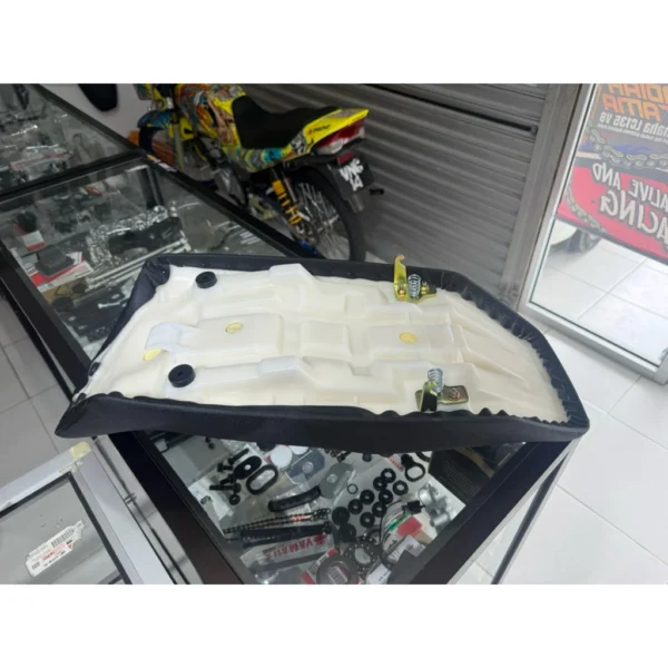 Yamaha RXZ Catalyzer Seat